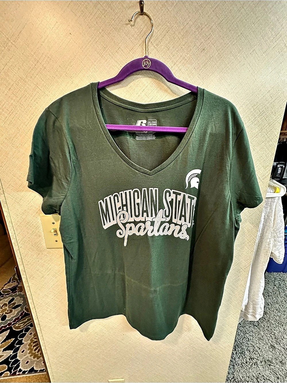Russell Athletic Michigan State Spartans V-Neck Graphic Tee Green 2XL